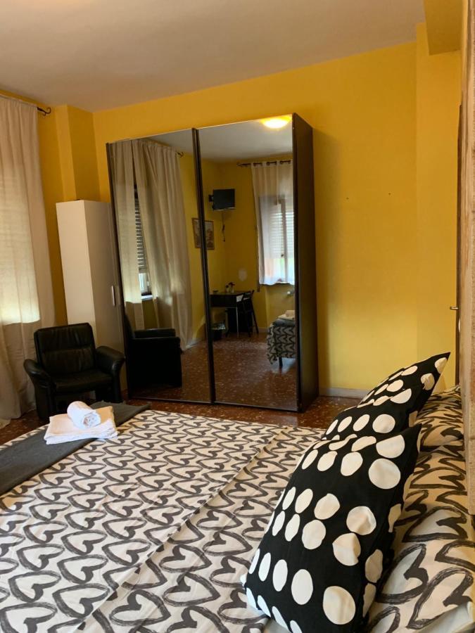 Bella Roma - Ee Hotel Kültér fotó