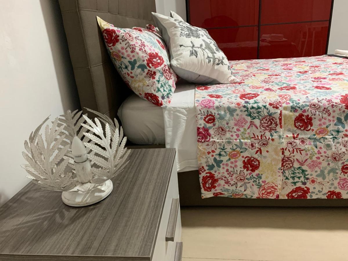 Bella Roma - Ee Hotel Kültér fotó