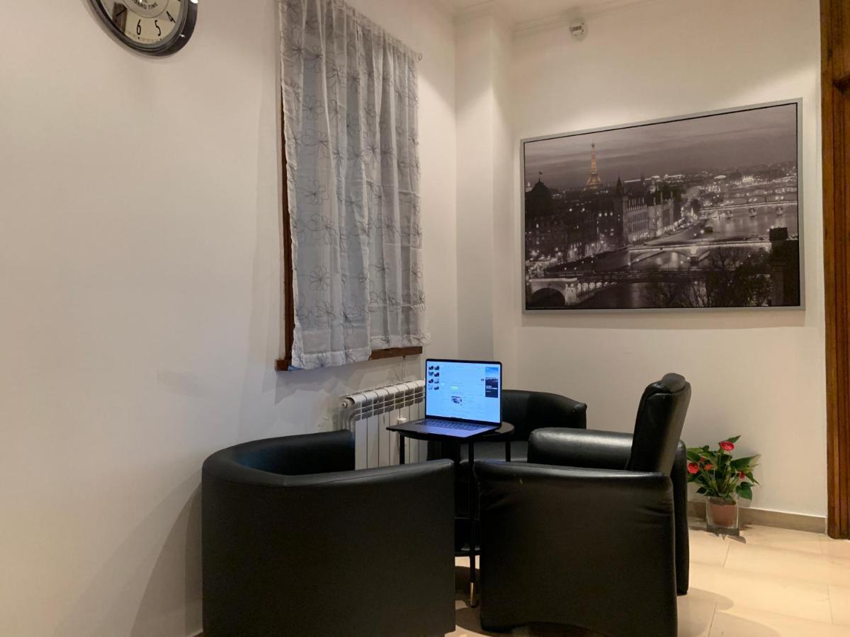 Bella Roma - Ee Hotel Kültér fotó