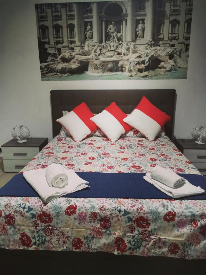 Bella Roma - Ee Hotel Kültér fotó