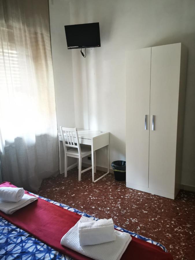 Bella Roma - Ee Hotel Kültér fotó