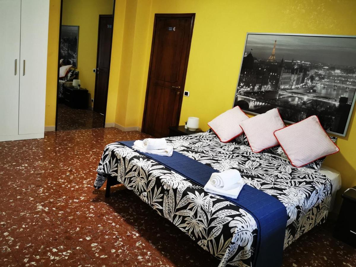 Bella Roma - Ee Hotel Kültér fotó