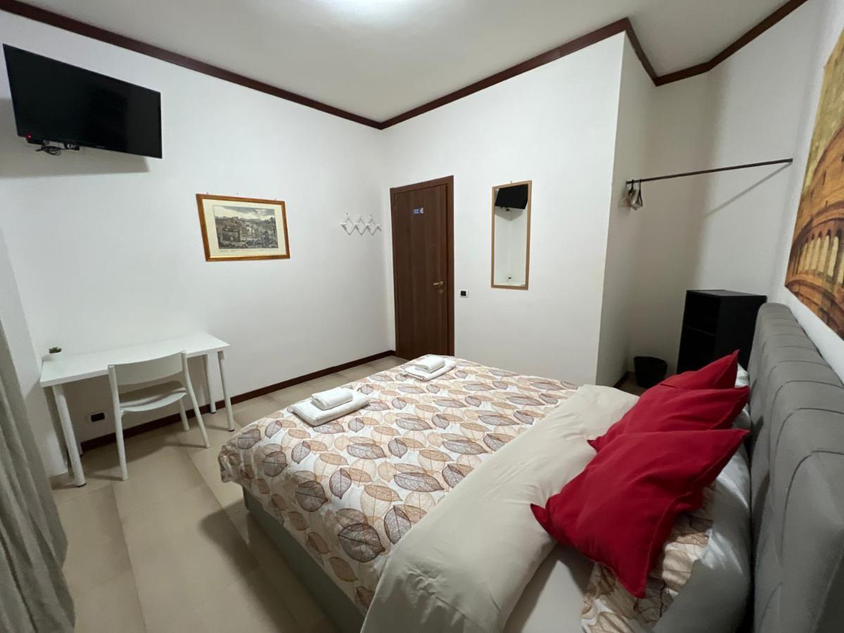 Bella Roma - Ee Hotel Kültér fotó