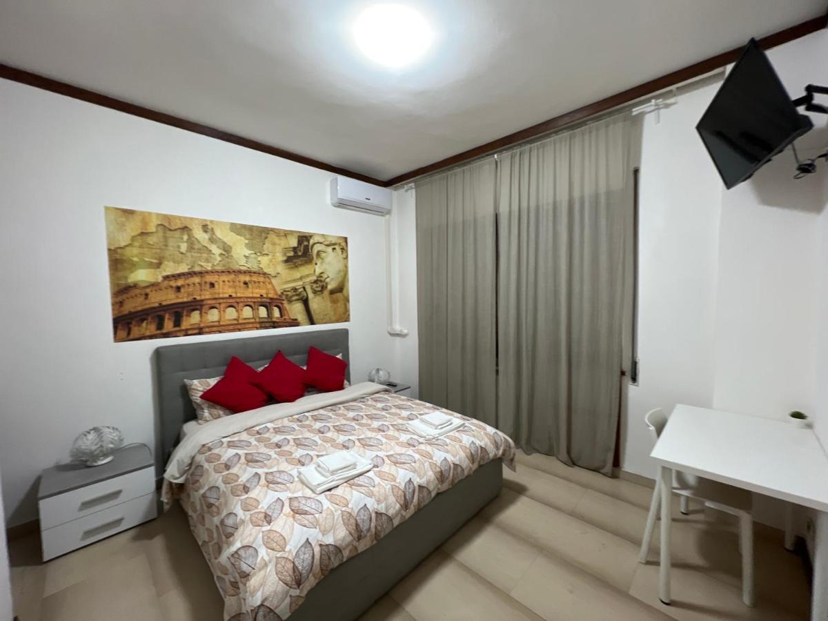 Bella Roma - Ee Hotel Kültér fotó