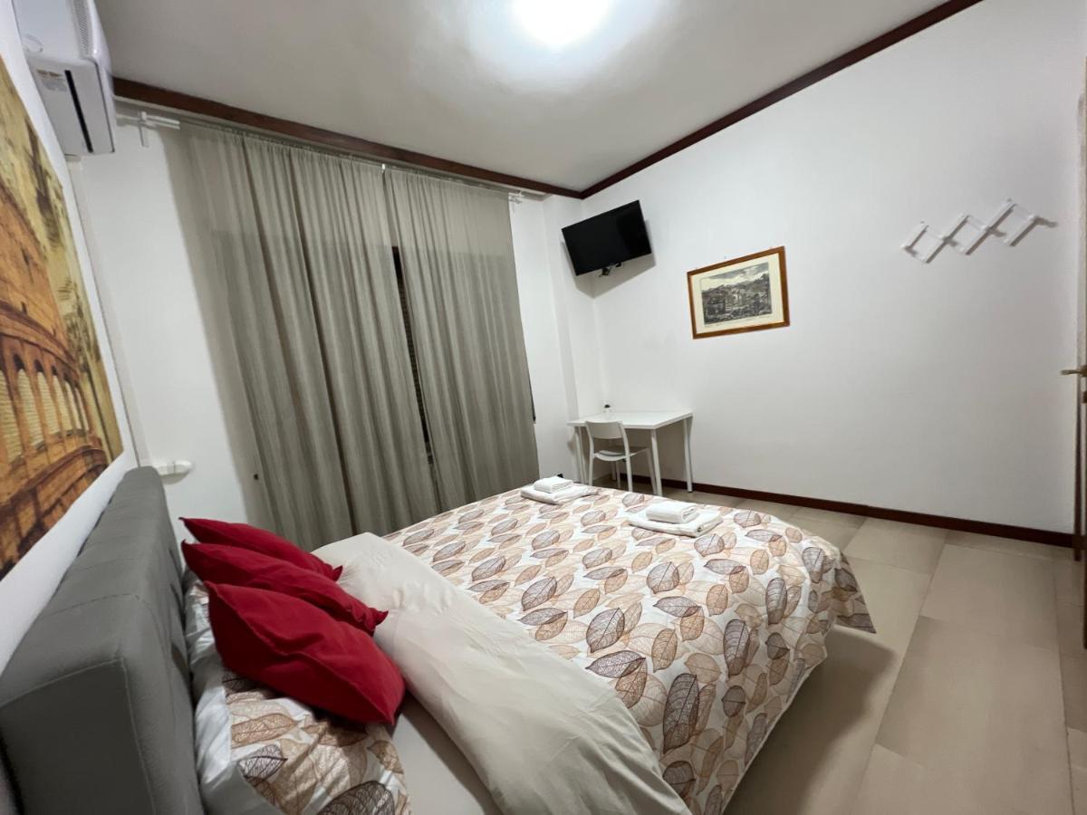 Bella Roma - Ee Hotel Kültér fotó